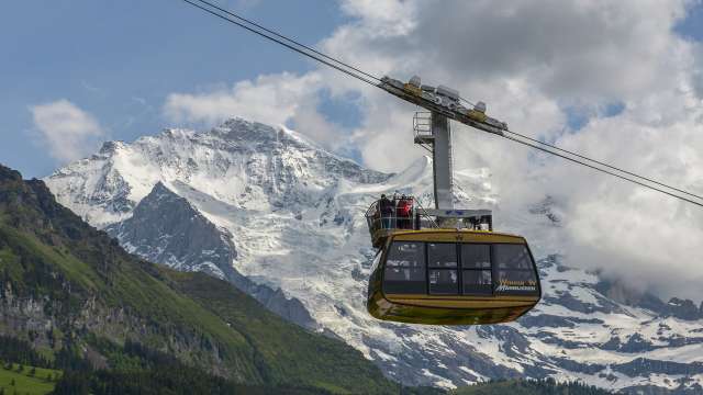 Luftseilbahn Wengen-Männlichen